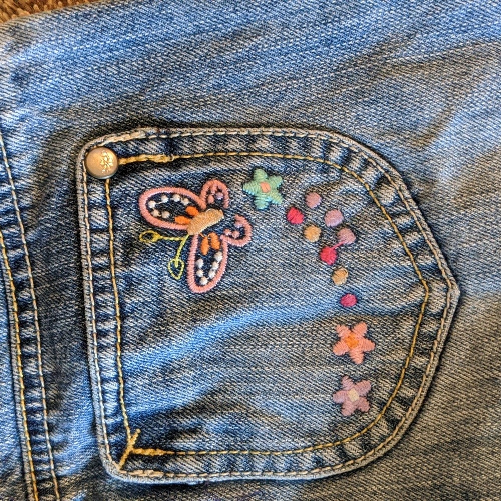 π» Embroidered Jeans - Picture 5 of 12